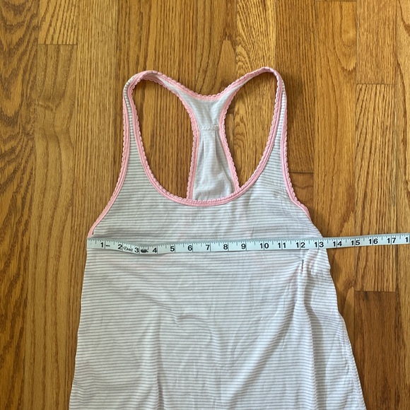 Lululemon Tank - Picture 2 of 6